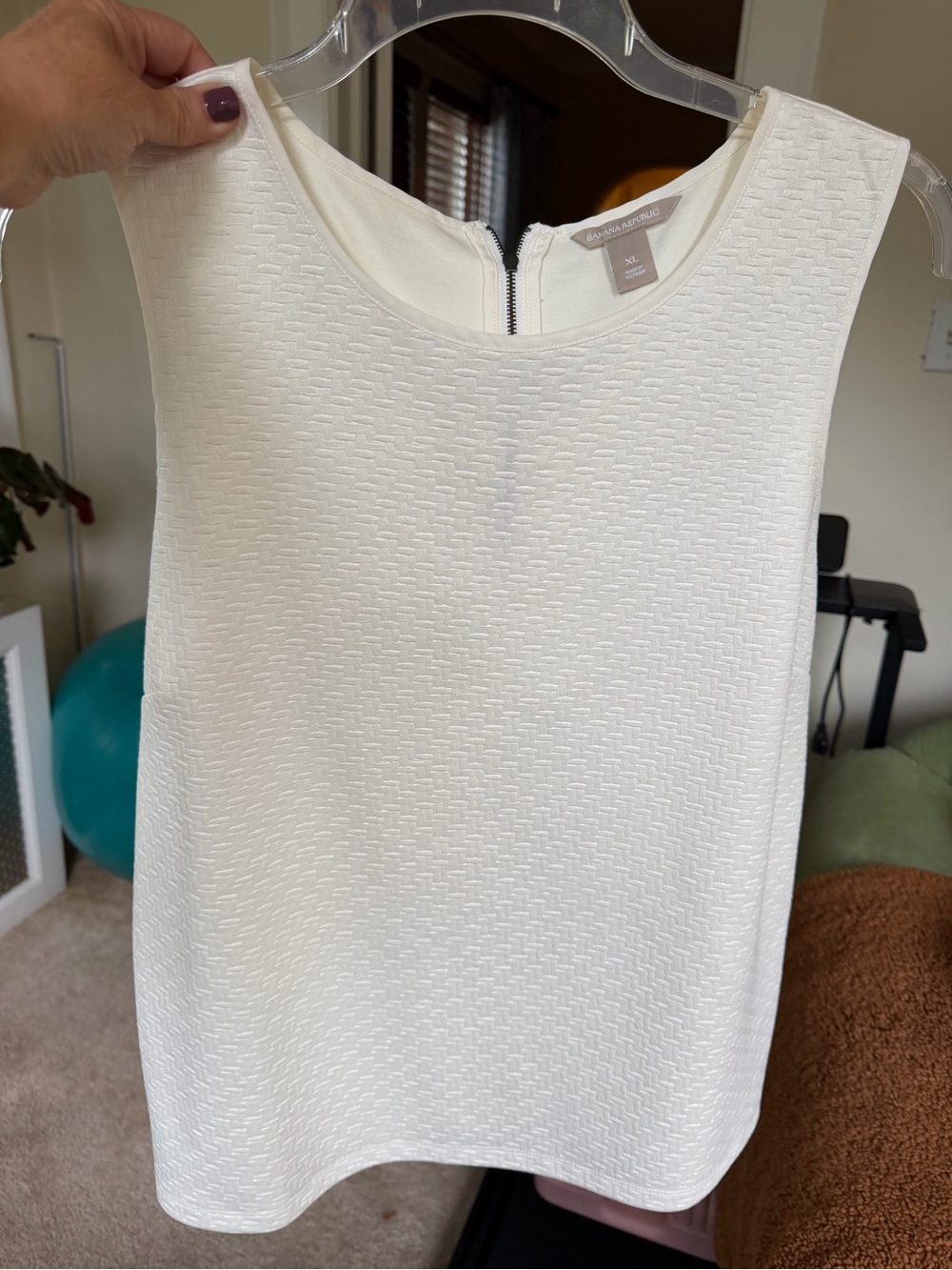Banana Republic Ivory Basketweave Textured Tank Top / New without Tags / Size XL